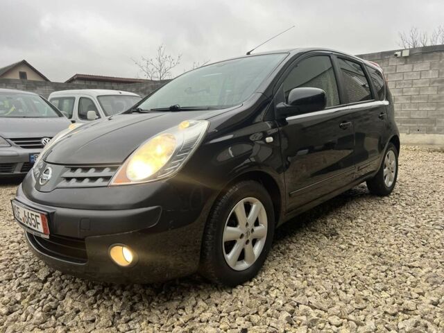 Чорний Ніссан Ноут, об'ємом двигуна 0 л та пробігом 150 тис. км за 5500 $, фото 1 на Automoto.ua