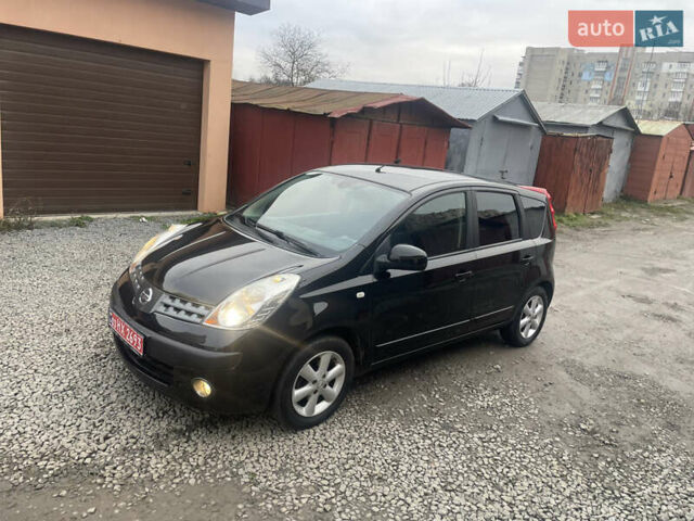 Черный Ниссан Ноут, объемом двигателя 1.4 л и пробегом 235 тыс. км за 4900 $, фото 1 на Automoto.ua