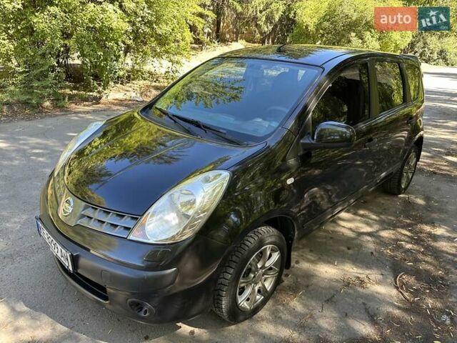 Черный Ниссан Ноут, объемом двигателя 1.4 л и пробегом 160 тыс. км за 4999 $, фото 1 на Automoto.ua