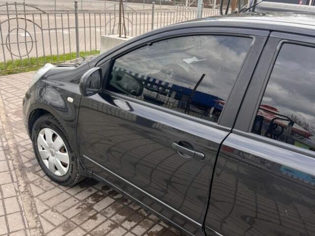 Чорний Ніссан Ноут, об'ємом двигуна 1.39 л та пробігом 240 тис. км за 5000 $, фото 1 на Automoto.ua