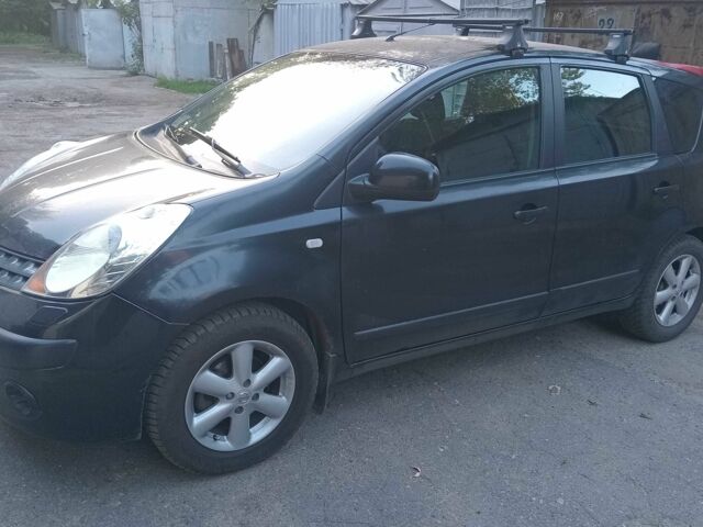 Черный Ниссан Ноут, объемом двигателя 1.4 л и пробегом 106 тыс. км за 5900 $, фото 1 на Automoto.ua