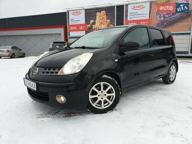 Чорний Ніссан Ноут, об'ємом двигуна 1.6 л та пробігом 208 тис. км за 6500 $, фото 1 на Automoto.ua