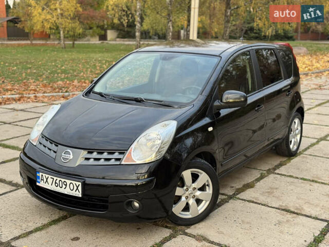 Чорний Ніссан Ноут, об'ємом двигуна 1.6 л та пробігом 157 тис. км за 6800 $, фото 1 на Automoto.ua