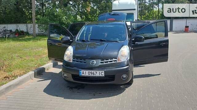 Черный Ниссан Ноут, объемом двигателя 1.39 л и пробегом 250 тыс. км за 5200 $, фото 1 на Automoto.ua
