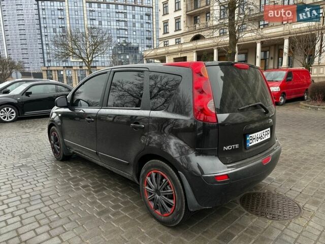 Черный Ниссан Ноут, объемом двигателя 1.6 л и пробегом 193 тыс. км за 5100 $, фото 1 на Automoto.ua