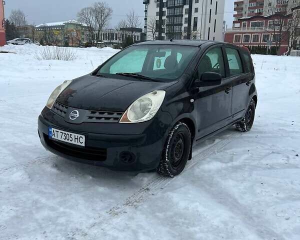 Черный Ниссан Ноут, объемом двигателя 1.5 л и пробегом 249 тыс. км за 4800 $, фото 1 на Automoto.ua