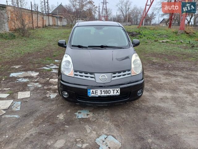 Чорний Ніссан Ноут, об'ємом двигуна 1.6 л та пробігом 221 тис. км за 5400 $, фото 1 на Automoto.ua