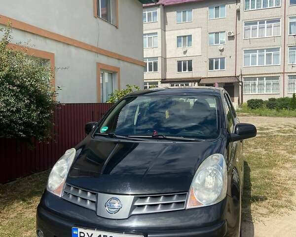 Чорний Ніссан Ноут, об'ємом двигуна 1.46 л та пробігом 262 тис. км за 5500 $, фото 1 на Automoto.ua