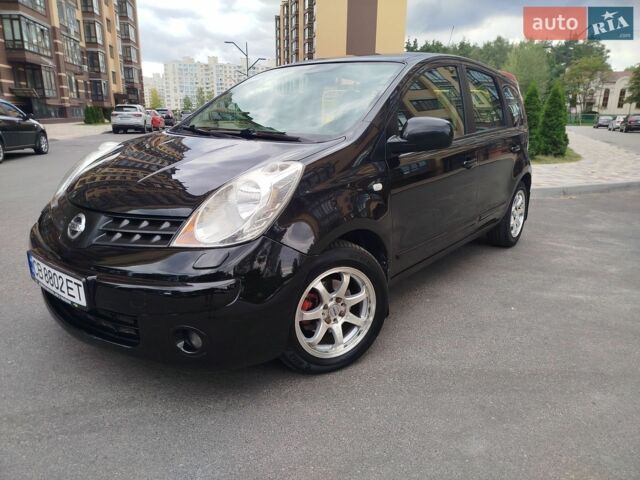 Чорний Ніссан Ноут, об'ємом двигуна 1.6 л та пробігом 191 тис. км за 5200 $, фото 1 на Automoto.ua