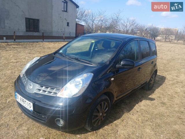 Чорний Ніссан Ноут, об'ємом двигуна 1.6 л та пробігом 180 тис. км за 5850 $, фото 1 на Automoto.ua
