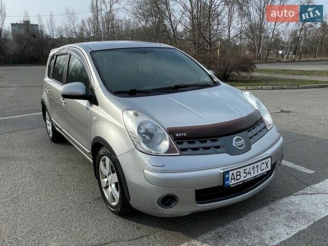 Чорний Ніссан Ноут, об'ємом двигуна 1.6 л та пробігом 209 тис. км за 5200 $, фото 1 на Automoto.ua