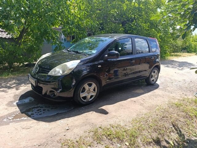 Черный Ниссан Ноут, объемом двигателя 1.4 л и пробегом 230 тыс. км за 5735 $, фото 1 на Automoto.ua