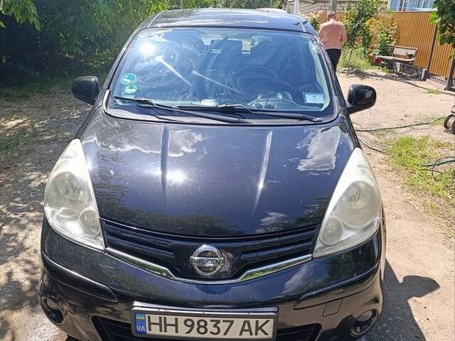 Чорний Ніссан Ноут, об'ємом двигуна 1.4 л та пробігом 228 тис. км за 6000 $, фото 1 на Automoto.ua