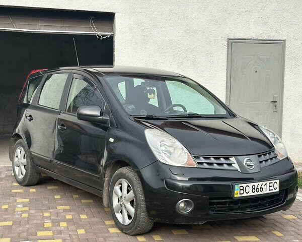 Чорний Ніссан Ноут, об'ємом двигуна 1.6 л та пробігом 120 тис. км за 5900 $, фото 1 на Automoto.ua