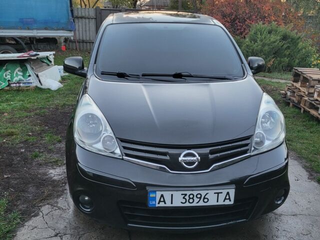 Черный Ниссан Ноут, объемом двигателя 1.4 л и пробегом 215 тыс. км за 6300 $, фото 1 на Automoto.ua