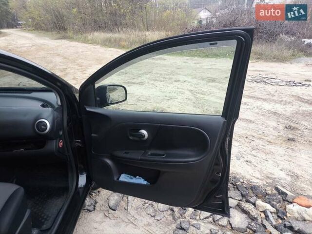 Чорний Ніссан Ноут, об'ємом двигуна 1.39 л та пробігом 224 тис. км за 6900 $, фото 1 на Automoto.ua