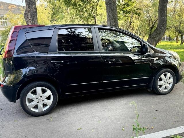 Чорний Ніссан Ноут, об'ємом двигуна 1.4 л та пробігом 127 тис. км за 6793 $, фото 1 на Automoto.ua