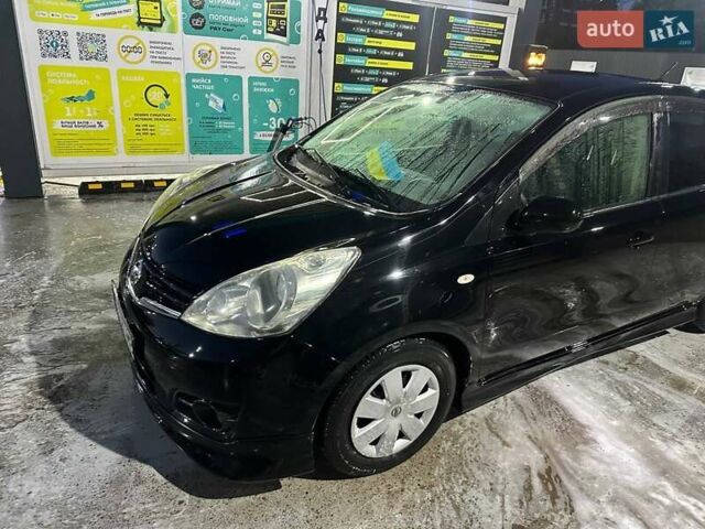 Черный Ниссан Ноут, объемом двигателя 1.5 л и пробегом 110 тыс. км за 7100 $, фото 1 на Automoto.ua