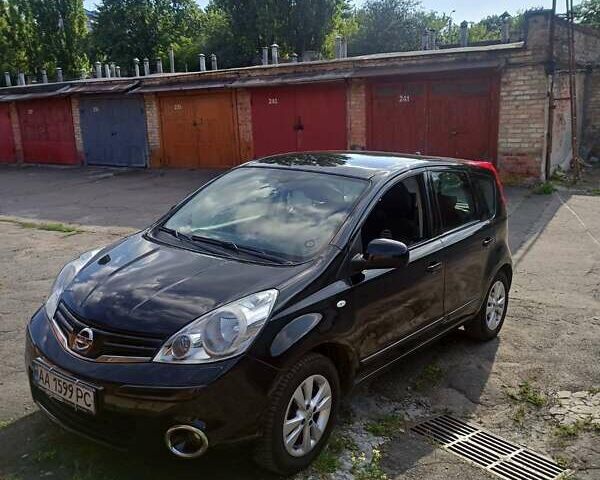 Чорний Ніссан Ноут, об'ємом двигуна 1.39 л та пробігом 108 тис. км за 8000 $, фото 1 на Automoto.ua