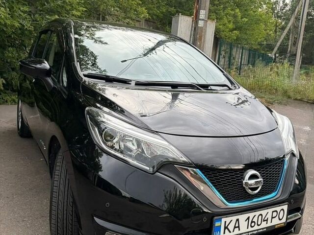 Черный Ниссан Ноут, объемом двигателя 1.2 л и пробегом 45 тыс. км за 13000 $, фото 1 на Automoto.ua