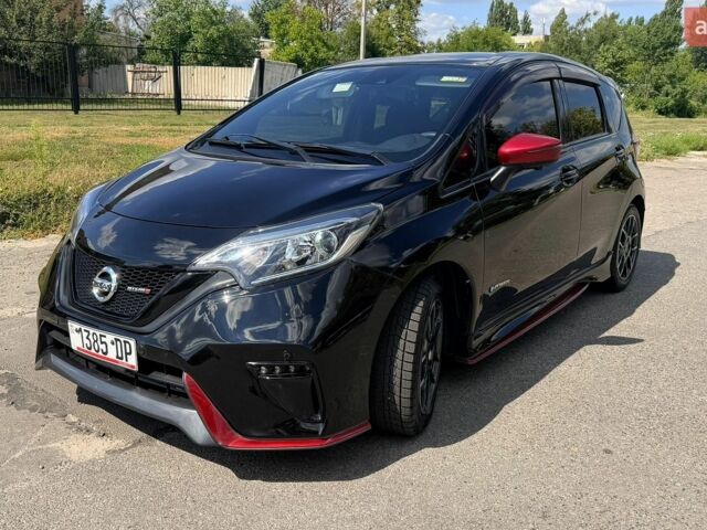 Черный Ниссан Ноут, объемом двигателя 1.2 л и пробегом 69 тыс. км за 14400 $, фото 1 на Automoto.ua