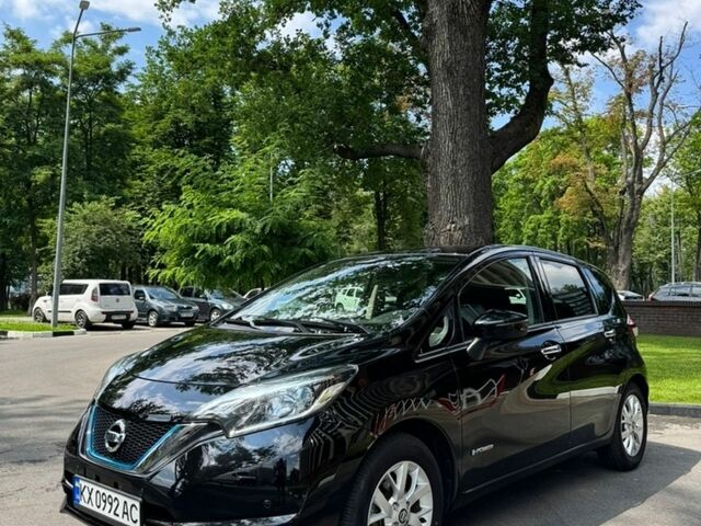 Черный Ниссан Ноут, объемом двигателя 1.2 л и пробегом 70 тыс. км за 12700 $, фото 1 на Automoto.ua