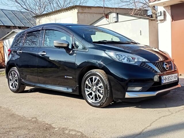 Чорний Ніссан Ноут, об'ємом двигуна 1.2 л та пробігом 47 тис. км за 14900 $, фото 1 на Automoto.ua