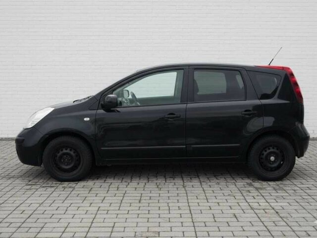 Чорний Ніссан Ноут, об'ємом двигуна 1.6 л та пробігом 315 тис. км за 4700 $, фото 1 на Automoto.ua