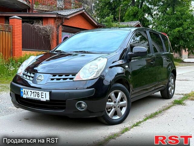Чорний Ніссан Ноут, об'ємом двигуна 1.6 л та пробігом 178 тис. км за 6200 $, фото 1 на Automoto.ua
