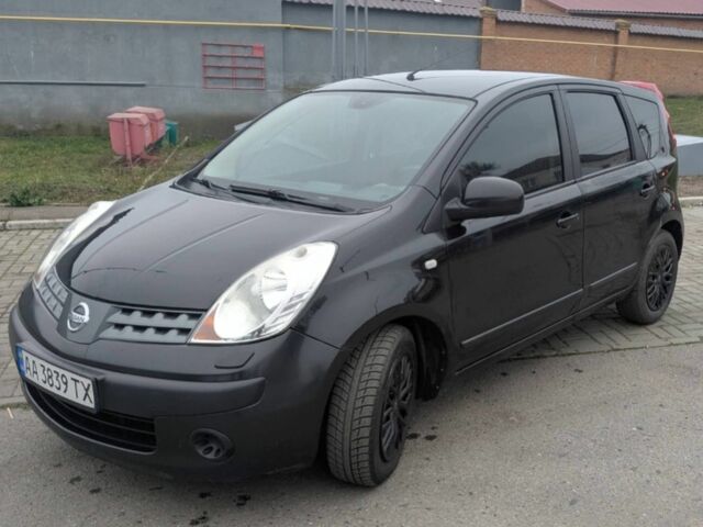 Чорний Ніссан Ноут, об'ємом двигуна 1.4 л та пробігом 262 тис. км за 4850 $, фото 1 на Automoto.ua