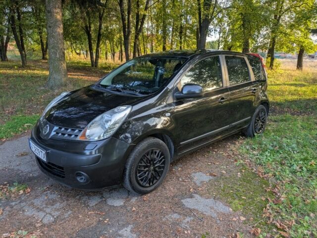 Чорний Ніссан Ноут, об'ємом двигуна 1.4 л та пробігом 253 тис. км за 4900 $, фото 1 на Automoto.ua