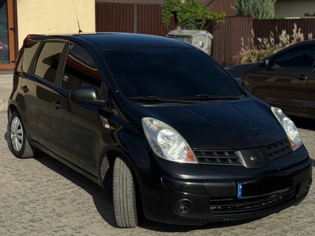 Чорний Ніссан Ноут, об'ємом двигуна 0 л та пробігом 204 тис. км за 3850 $, фото 1 на Automoto.ua