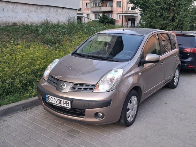 Коричневий Ніссан Ноут, об'ємом двигуна 1.6 л та пробігом 163 тис. км за 5999 $, фото 1 на Automoto.ua