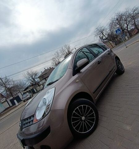 Коричневий Ніссан Ноут, об'ємом двигуна 1.6 л та пробігом 139 тис. км за 6000 $, фото 1 на Automoto.ua