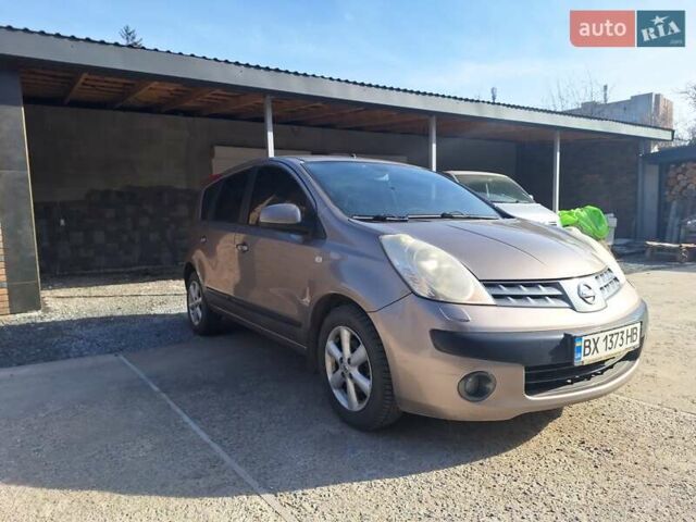 Коричневий Ніссан Ноут, об'ємом двигуна 1.4 л та пробігом 118 тис. км за 5500 $, фото 1 на Automoto.ua