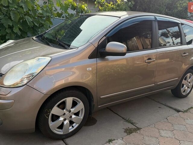 Коричневий Ніссан Ноут, об'ємом двигуна 1.6 л та пробігом 307 тис. км за 5200 $, фото 1 на Automoto.ua