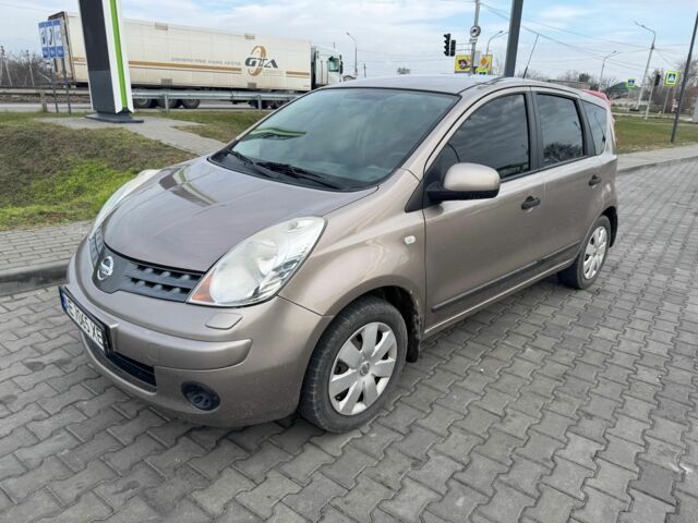 Коричневый Ниссан Ноут, объемом двигателя 1.6 л и пробегом 232 тыс. км за 5300 $, фото 1 на Automoto.ua