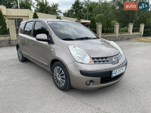 Коричневий Ніссан Ноут, об'ємом двигуна 1.4 л та пробігом 180 тис. км за 4800 $, фото 1 на Automoto.ua