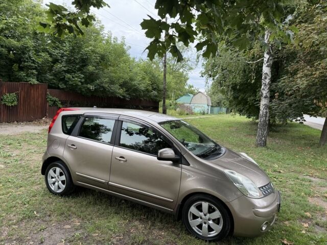 Коричневий Ніссан Ноут, об'ємом двигуна 0 л та пробігом 97 тис. км за 6950 $, фото 1 на Automoto.ua