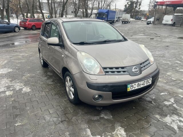 Коричневый Ниссан Ноут, объемом двигателя 1.6 л и пробегом 228 тыс. км за 4900 $, фото 1 на Automoto.ua