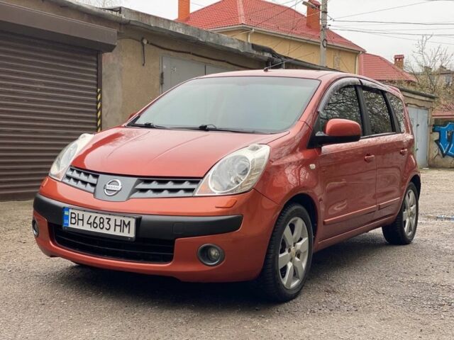 Коричневий Ніссан Ноут, об'ємом двигуна 1.6 л та пробігом 184 тис. км за 6500 $, фото 1 на Automoto.ua