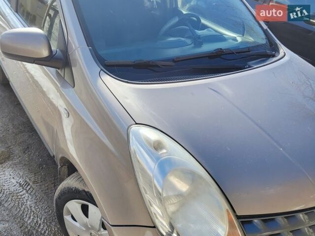 Коричневый Ниссан Ноут, объемом двигателя 1.4 л и пробегом 140 тыс. км за 4500 $, фото 1 на Automoto.ua