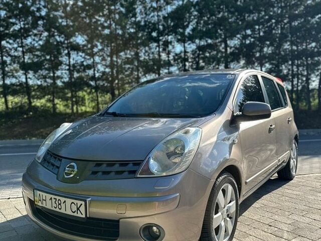 Коричневий Ніссан Ноут, об'ємом двигуна 1.6 л та пробігом 149 тис. км за 6800 $, фото 1 на Automoto.ua