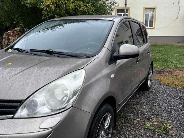 Коричневий Ніссан Ноут, об'ємом двигуна 1.4 л та пробігом 150 тис. км за 5899 $, фото 1 на Automoto.ua
