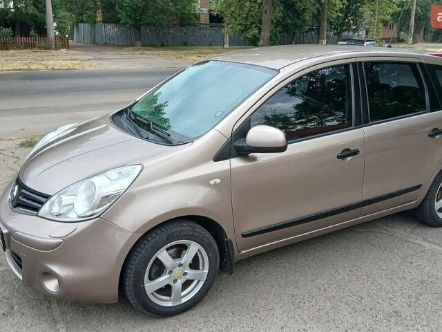 Коричневий Ніссан Ноут, об'ємом двигуна 1.4 л та пробігом 132 тис. км за 6400 $, фото 1 на Automoto.ua