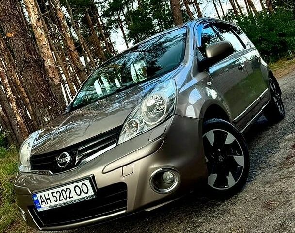 Коричневий Ніссан Ноут, об'ємом двигуна 1.6 л та пробігом 126 тис. км за 9999 $, фото 1 на Automoto.ua