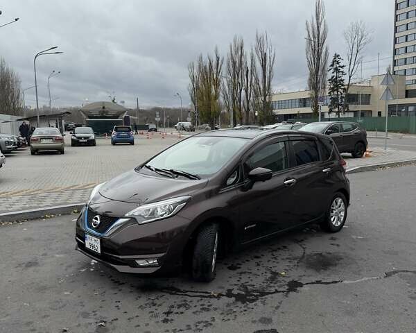 Коричневий Ніссан Ноут, об'ємом двигуна 1.2 л та пробігом 120 тис. км за 11800 $, фото 1 на Automoto.ua