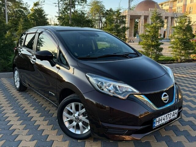 Коричневий Ніссан Ноут, об'ємом двигуна 1.2 л та пробігом 61 тис. км за 11700 $, фото 1 на Automoto.ua