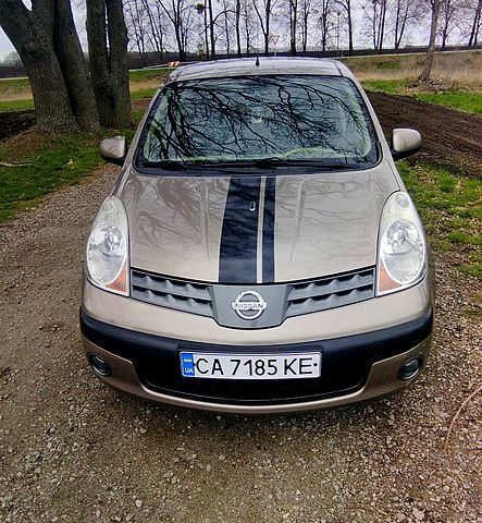 Коричневий Ніссан Ноут, об'ємом двигуна 1.4 л та пробігом 261 тис. км за 4700 $, фото 1 на Automoto.ua