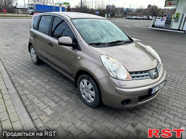 Коричневый Ниссан Ноут, объемом двигателя 1.6 л и пробегом 24300 тыс. км за 5300 $, фото 1 на Automoto.ua